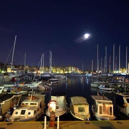 Lovely,Central, Spacious 2-Bedrooms Apartment Pireus Eksteriør bilde
