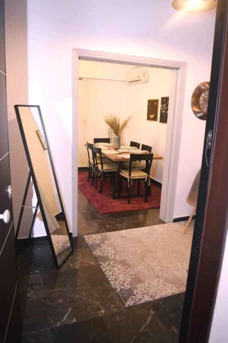 Lovely,Central, Spacious 2-Bedrooms Apartment Pireus Eksteriør bilde